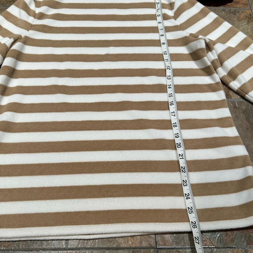 Talbots Top.. - Picture 5 of 10